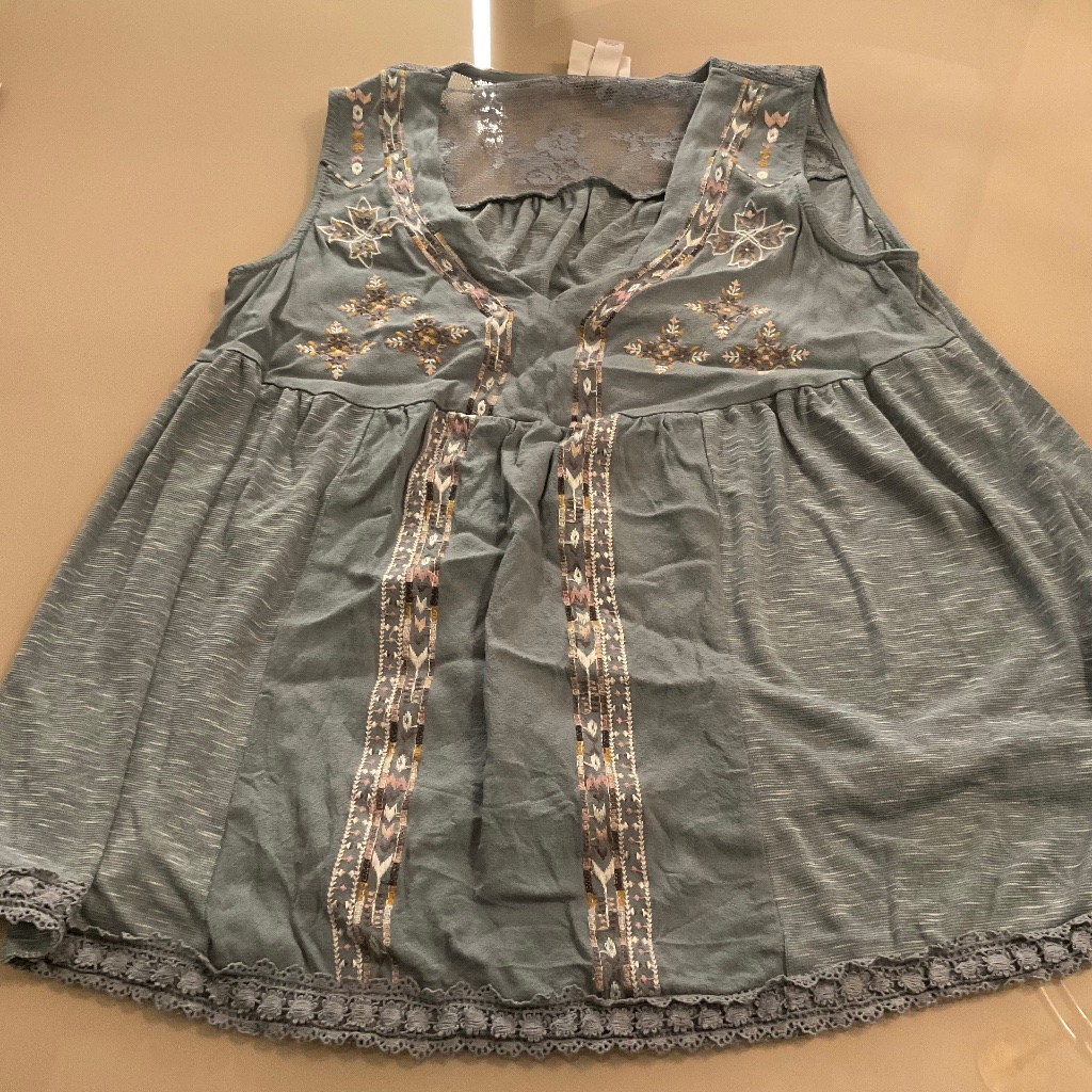 Knox Rose Embroidered Sleeveless Top Size Small